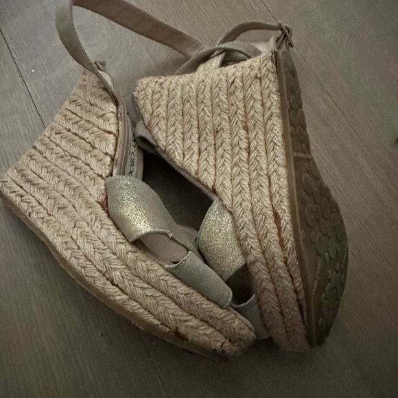 Jimmy choo Beautiful gold summer sandles - Picture 3 of 4